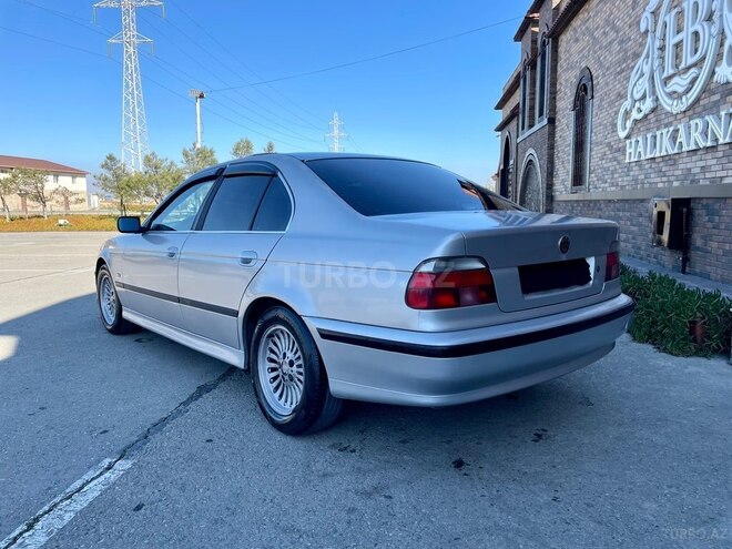 BMW 525 2000, 324,000 km - 2.5 l - Bakı
