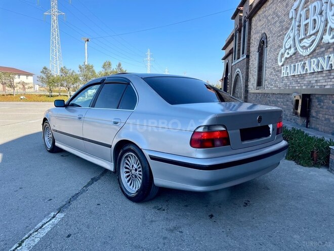 BMW 525 2000, 324,000 km - 2.5 l - Bakı
