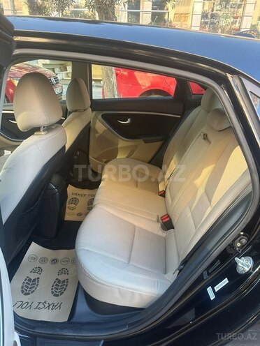 Hyundai Elantra 2012, 242,000 km - 1.8 l - Bakı