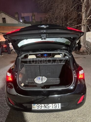 Hyundai Elantra 2012, 242,000 km - 1.8 l - Bakı