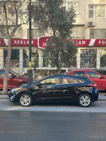 Hyundai Elantra 2012, 242,000 km - 1.8 l - Bakı