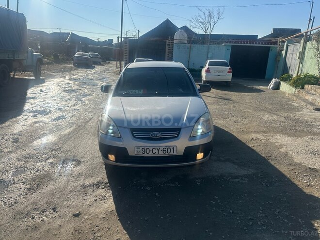 Kia Rio-1