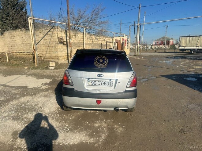 Kia Rio-2