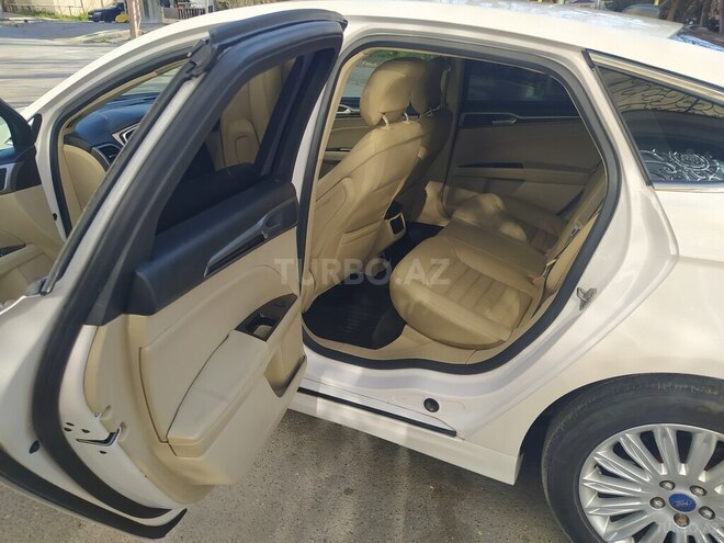 Ford Fusion (North America) 2012, 365,100 km - 2.0 л - Bakı