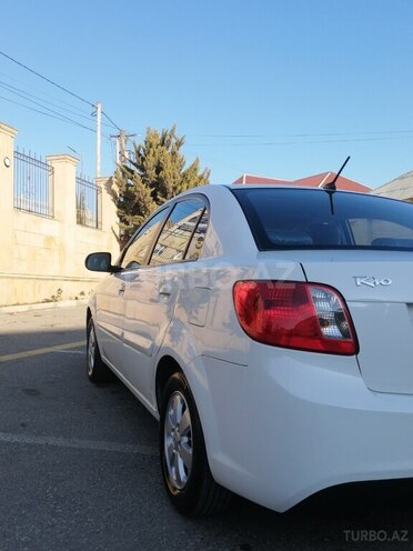 Kia Rio 2011, 378,000 km - 1.4 л - Bakı