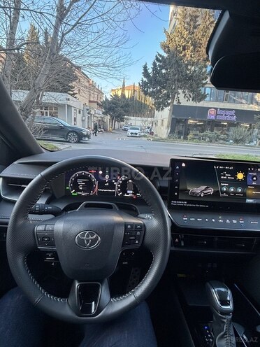 Toyota Camry 2025, 5,400 km - 2.0 l - Bakı
