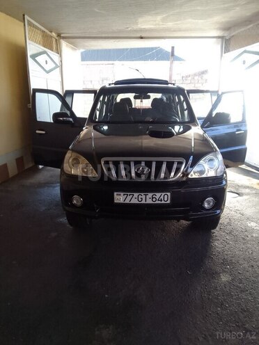 Hyundai Terracan 2001, 285,000 km - 2.5 л - Ucar