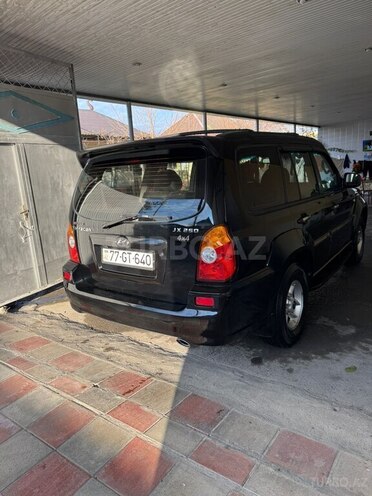 Hyundai Terracan 2001, 285,000 km - 2.5 л - Ucar