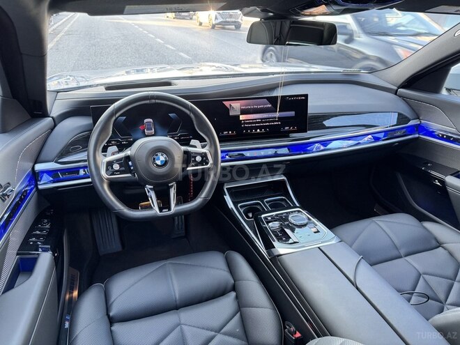 BMW 740-10