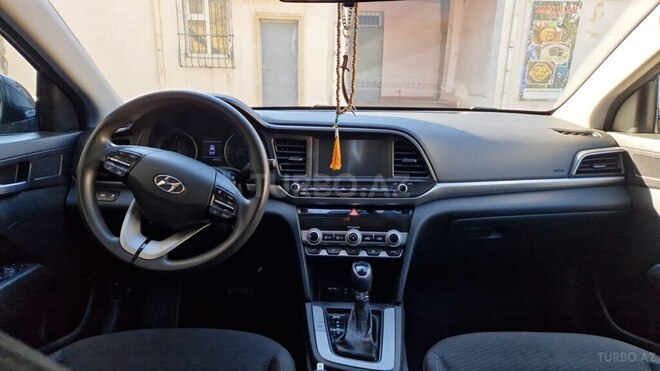 Hyundai Elantra 2019, 143,000 km - 2.0 l - Bakı