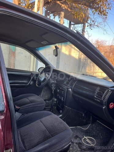 Opel Vectra 1996, 280,000 km - 1.6 l - Bakı