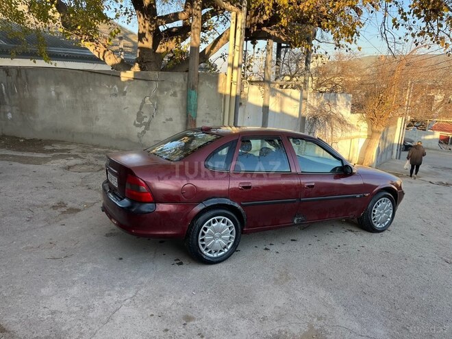 Opel Vectra 1996, 280,000 km - 1.6 l - Bakı