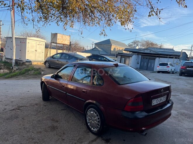 Opel Vectra 1996, 280,000 km - 1.6 l - Bakı