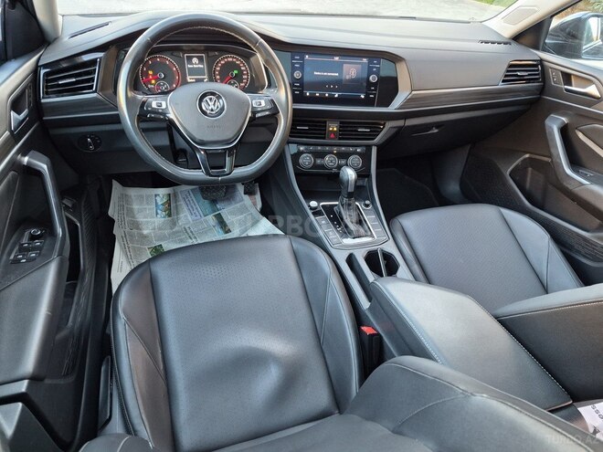 Volkswagen Jetta-10