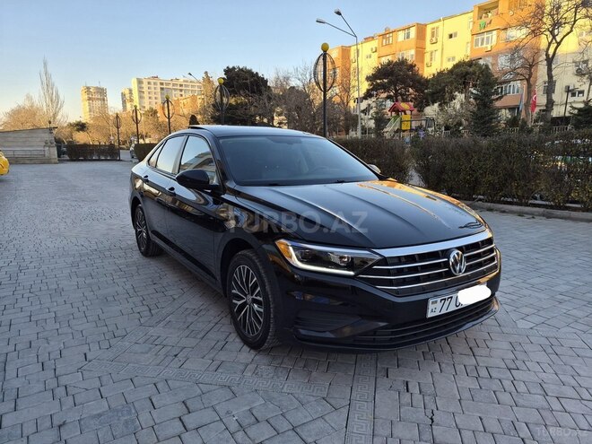 Volkswagen Jetta-1