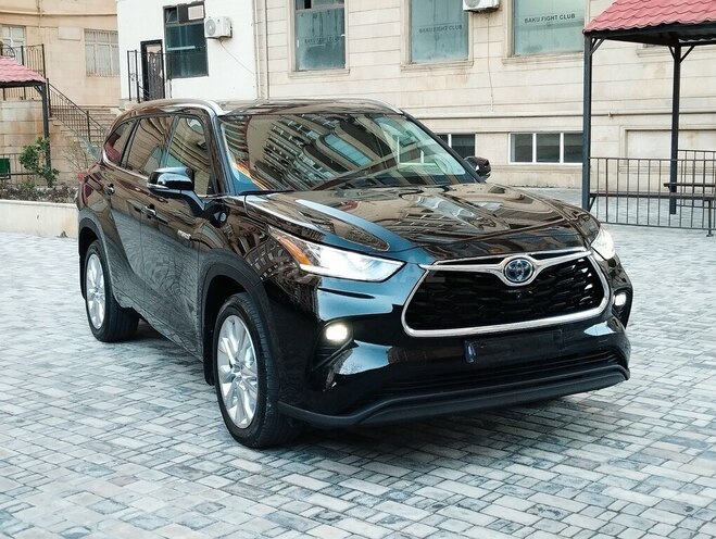 Toyota Highlander 2023, 76,000 km - 2.5 l - Bakı