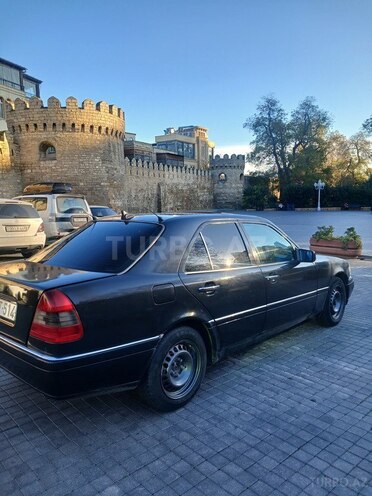 Mercedes C 250 1995, 523,682 km - 2.5 l - Bakı