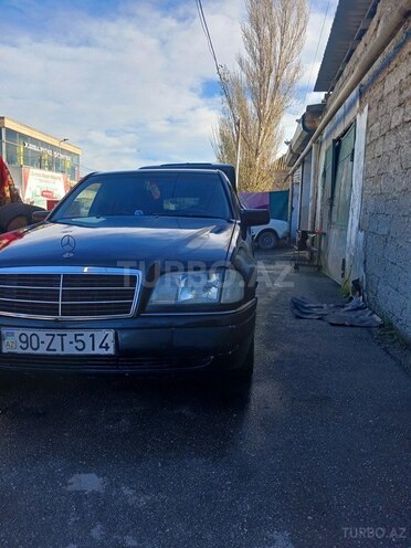 Mercedes C 250 1995, 523,682 km - 2.5 l - Bakı