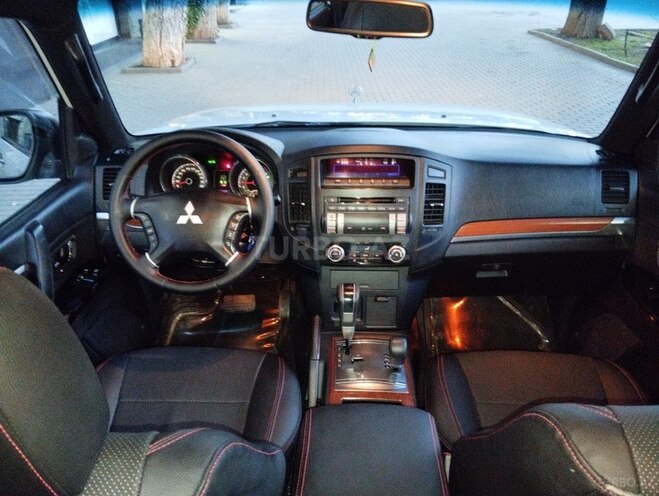 Mitsubishi Pajero 2007, 222,000 km - 3.0 л - Bakı