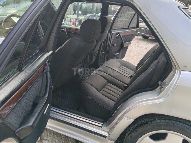 Mercedes 220 E 1995, 400,000 km - 2.2 l - Bakı