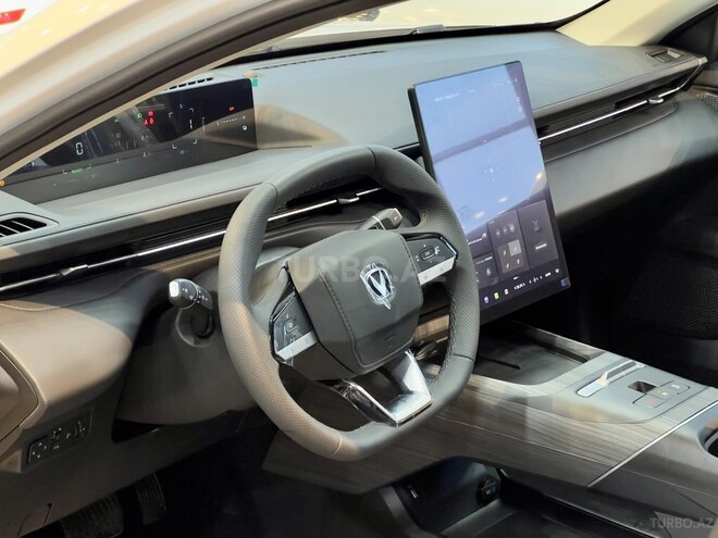 Changan Eado-7