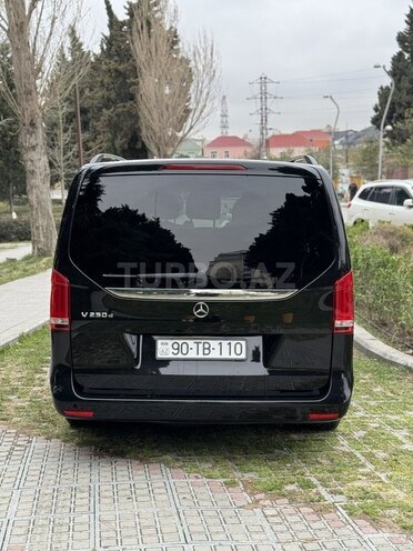 Mercedes V 250-4