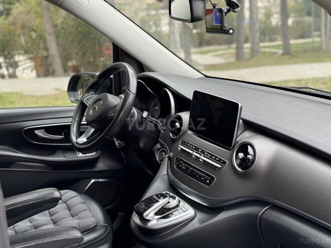 Mercedes V 250-7
