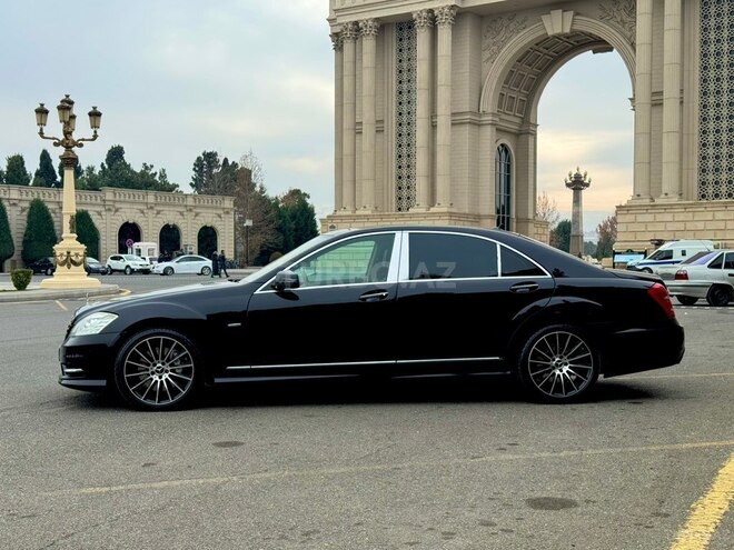 Mercedes S 350 2011, 261,000 km - 3.5 l - Gəncə