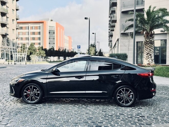 Hyundai Elantra 2018, 160,000 km - 2.0 l - Bakı