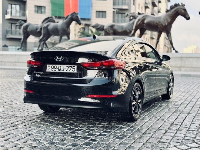 Hyundai Elantra 2018, 160,000 km - 2.0 l - Bakı