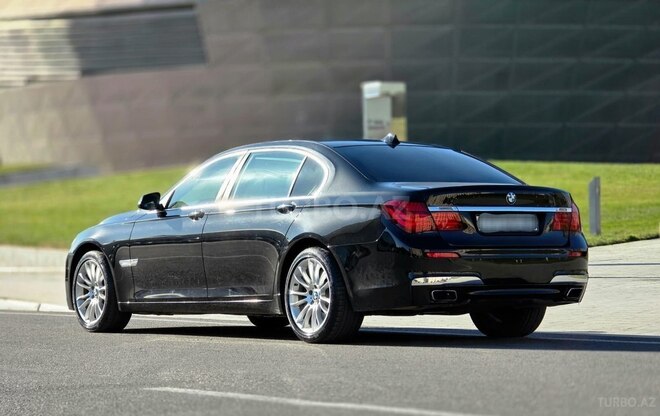 BMW 750-5