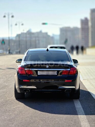 BMW 750-4