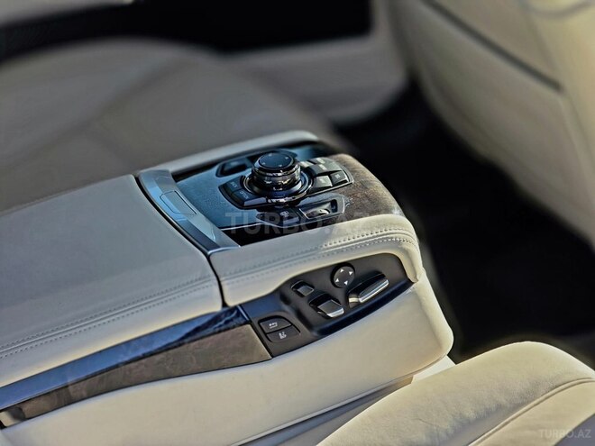 BMW 750-14
