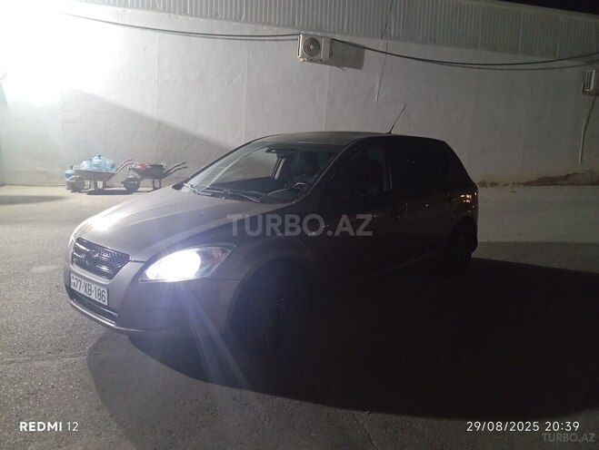 Kia Ceed 2009, 130,000 km - 1.4 л - Bakı