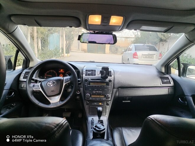 Toyota Avensis 2009, 208,000 km - 2.2 л - Bakı