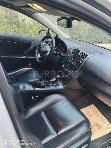 Toyota Avensis 2009, 208,000 km - 2.2 л - Bakı