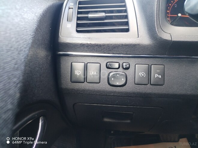 Toyota Avensis 2009, 208,000 km - 2.2 л - Bakı