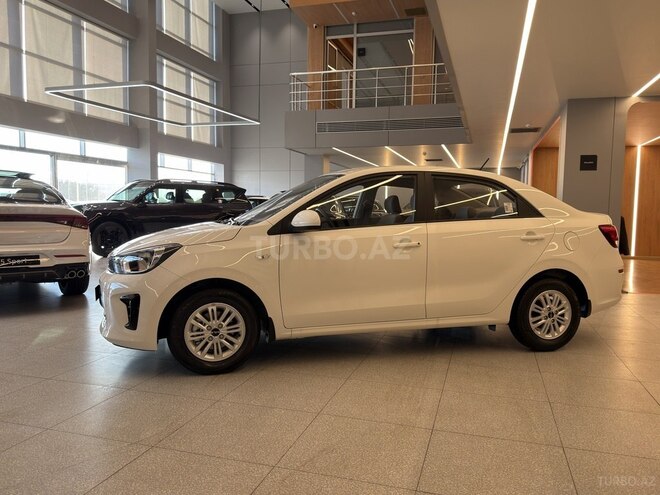 Kia Soluto-9