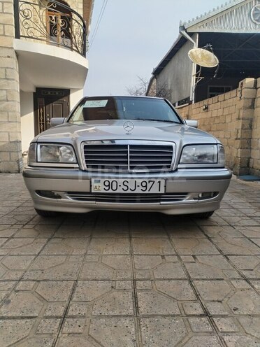 Mercedes C 240-1
