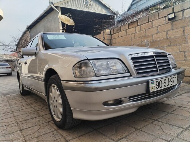 Mercedes C 240-3