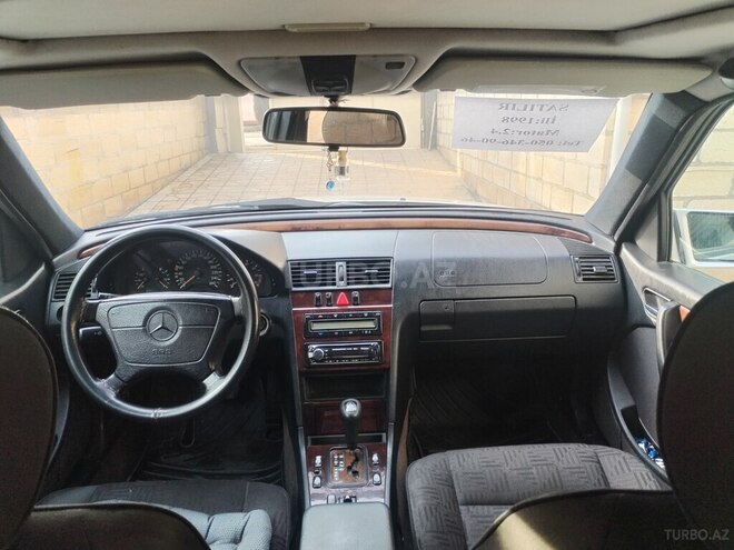 Mercedes C 240-10