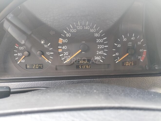 Mercedes C 240-17