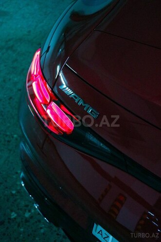 Mercedes AMG GT 43-9