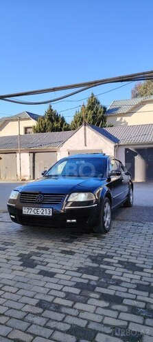 Volkswagen Passat 2003, 239,564 km - 1.8 l - Bakı