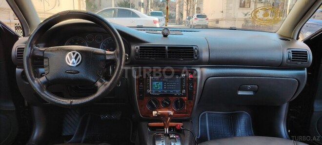 Volkswagen Passat 2003, 239,564 km - 1.8 l - Bakı