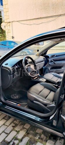 Volkswagen Passat 2003, 239,564 km - 1.8 l - Bakı