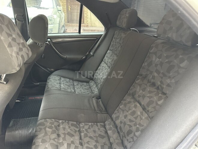 Mercedes C 200 2000, 253,000 km - 2.0 l - Bakı
