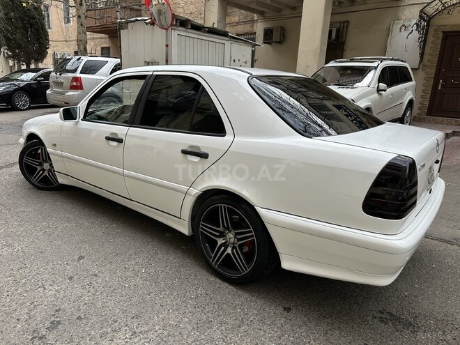 Mercedes C 200 2000, 253,000 km - 2.0 l - Bakı