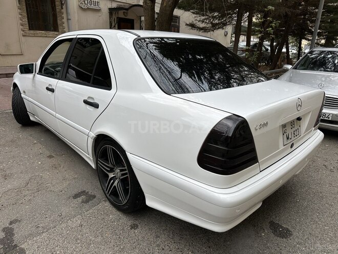 Mercedes C 200 2000, 253,000 km - 2.0 l - Bakı