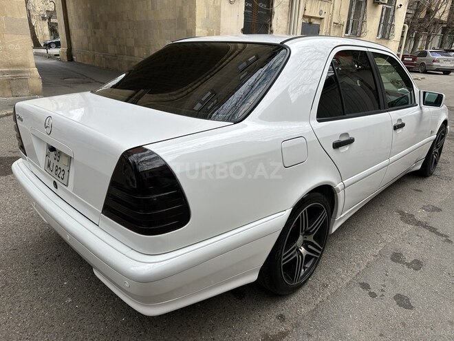 Mercedes C 200 2000, 253,000 km - 2.0 l - Bakı